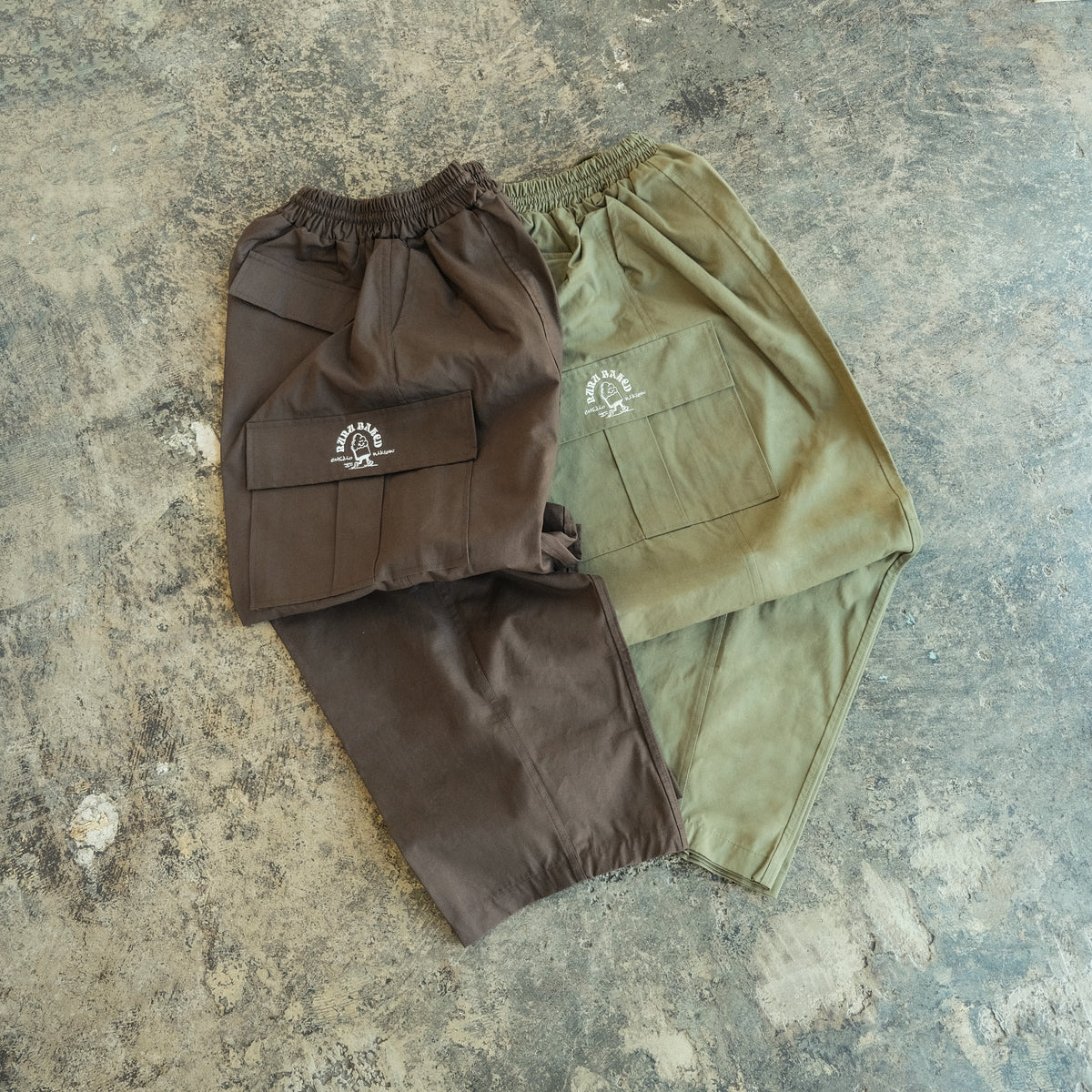 【YOURNUS】Pigment Training Cargo Pants Estudio Niksen x Ruru Baked Cargo Wide Pants – ruru baked